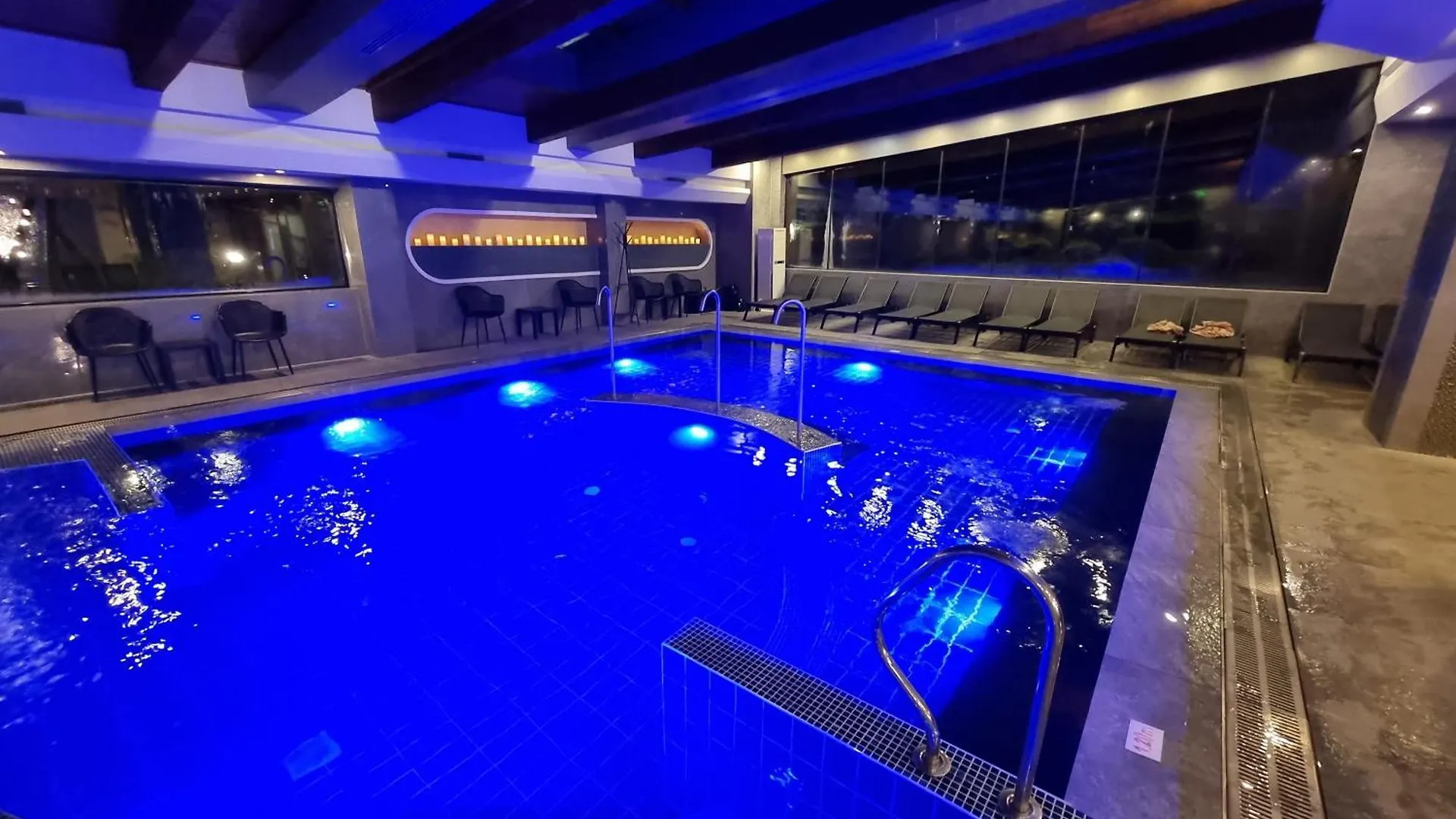 Pirin Deluxe Spa Studios Bansko 0*,